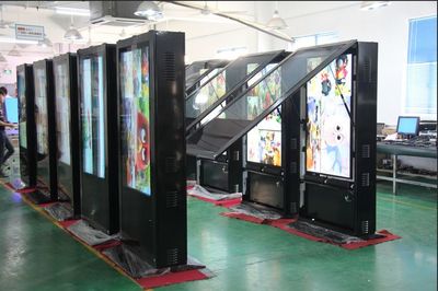 户外广告机未来发展的潜在危机与挑战